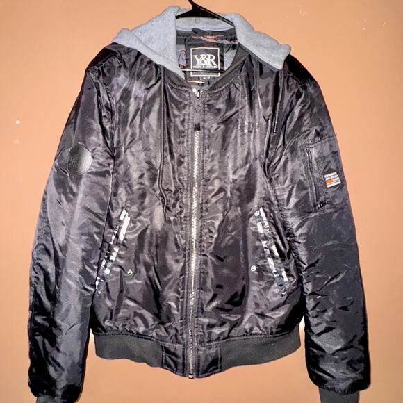 Young and Reckless Mens Full Zip Heavy Insulated Bomber Jacket Black Gray Medium - Picture 1 of 11